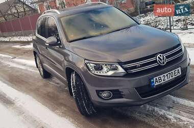 Внедорожник / Кроссовер Volkswagen Tiguan 2012 в Хмельнике