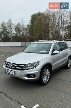 Позашляховик / Кросовер Volkswagen Tiguan 2014 в Києві