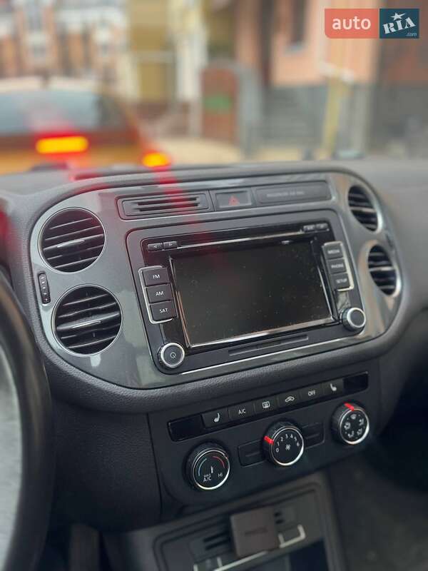 Позашляховик / Кросовер Volkswagen Tiguan 2014 в Києві