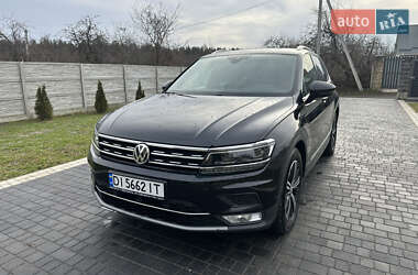 Внедорожник / Кроссовер Volkswagen Tiguan 2016 в Коростене