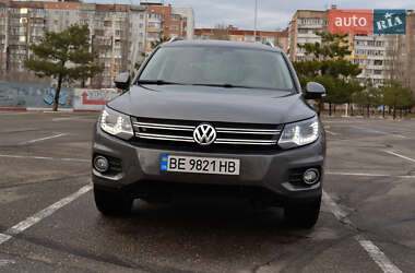 Позашляховик / Кросовер Volkswagen Tiguan 2015 в Миколаєві