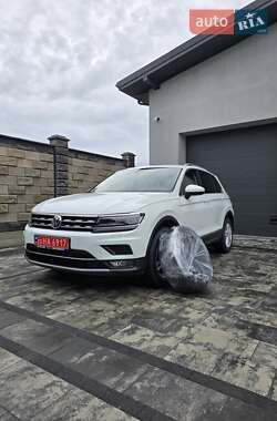 Внедорожник / Кроссовер Volkswagen Tiguan 2019 в Луцке