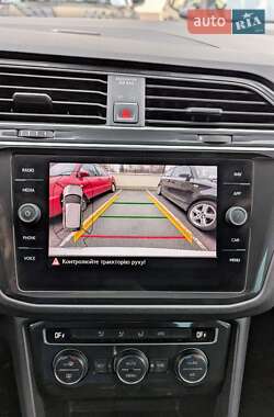 Внедорожник / Кроссовер Volkswagen Tiguan 2018 в 