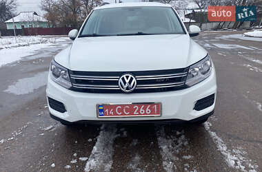 Позашляховик / Кросовер Volkswagen Tiguan 2017 в Чернігові