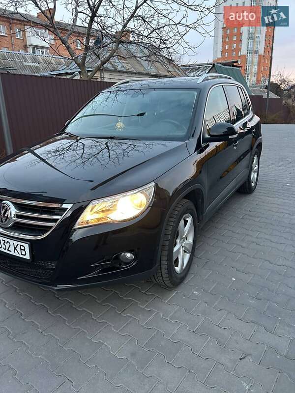 Позашляховик / Кросовер Volkswagen Tiguan 2011 в Білій Церкві