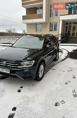 Позашляховик / Кросовер Volkswagen Tiguan 2018 в Вишгороді