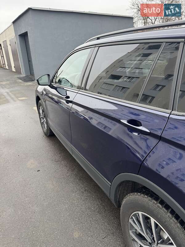 Внедорожник / Кроссовер Volkswagen Tiguan 2021 в Харькове