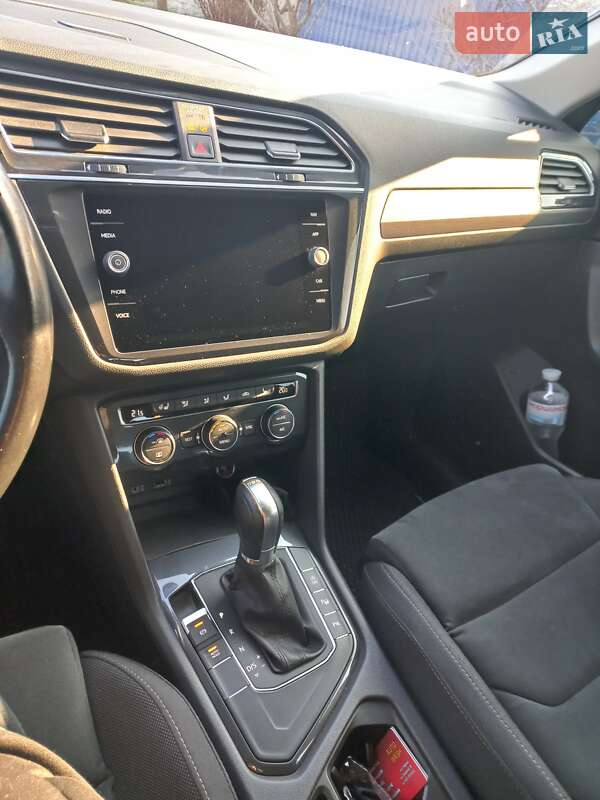 Внедорожник / Кроссовер Volkswagen Tiguan 2018 в Софиевке