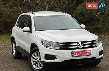 Внедорожник / Кроссовер Volkswagen Tiguan 2017 в Львове