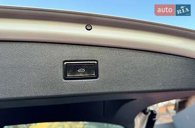 Внедорожник / Кроссовер Volkswagen Tiguan 2018 в 