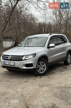 Внедорожник / Кроссовер Volkswagen Tiguan 2016 в Днепре