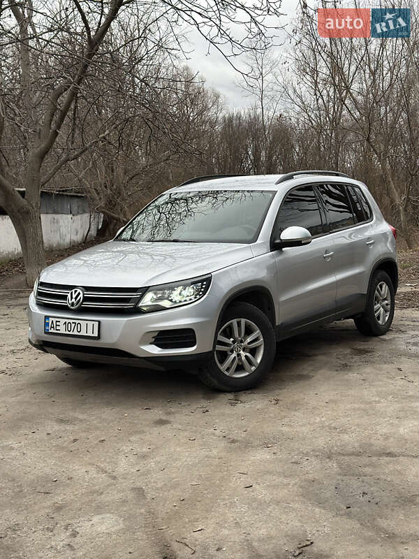 Позашляховик / Кросовер Volkswagen Tiguan 2016 в Дніпрі