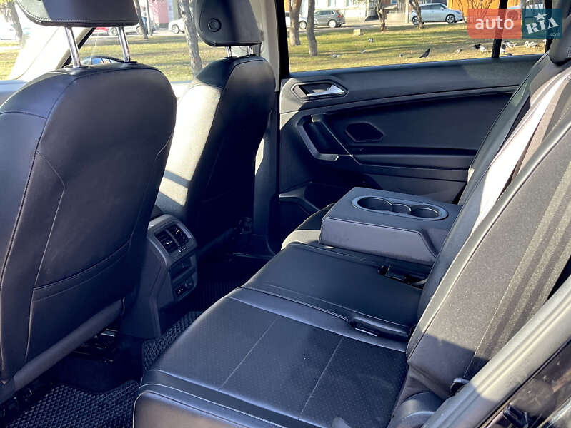 Внедорожник / Кроссовер Volkswagen Tiguan 2019 в Белой Церкви фото 7 Внедорожник / Кроссовер Volkswagen Tiguan 2019 в Белой Церкви