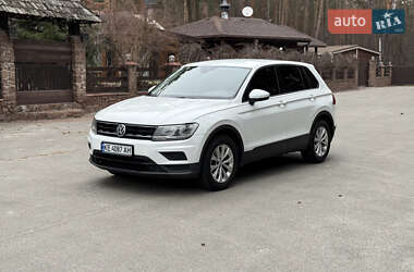 Позашляховик / Кросовер Volkswagen Tiguan 2017 в Києві