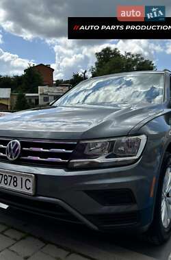 Внедорожник / Кроссовер Volkswagen Tiguan 2018 в Львове