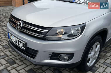 Позашляховик / Кросовер Volkswagen Tiguan 2011 в Рівному