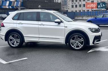 Внедорожник / Кроссовер Volkswagen Tiguan 2019 в Киеве