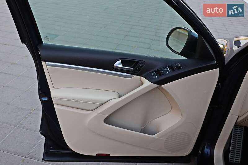 Внедорожник / Кроссовер Volkswagen Tiguan 2015 в Кременчуге
