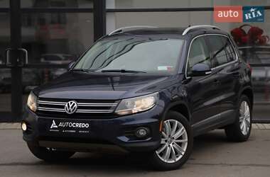 Позашляховик / Кросовер Volkswagen Tiguan 2011 в Харкові