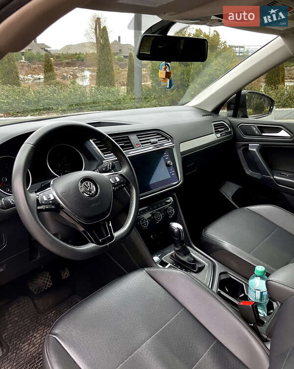 Внедорожник / Кроссовер Volkswagen Tiguan 2020 в Днепре