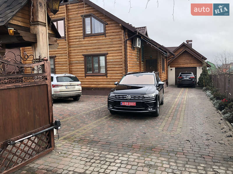 Внедорожник / Кроссовер Volkswagen Tiguan 2018 в Ровно