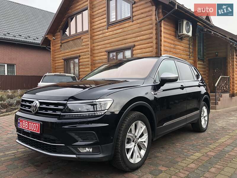 Позашляховик / Кросовер Volkswagen Tiguan 2018 в 