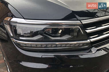 Позашляховик / Кросовер Volkswagen Tiguan 2018 в 