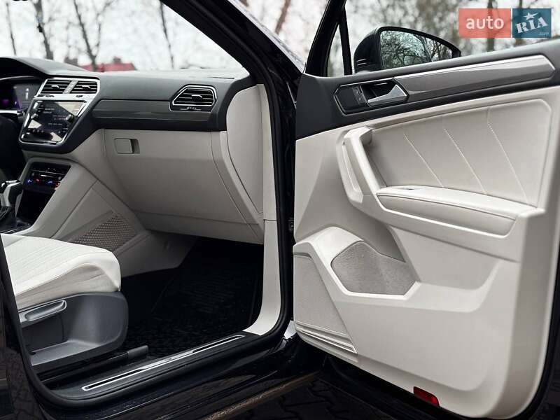 Внедорожник / Кроссовер Volkswagen Tiguan 2021 в Миргороде