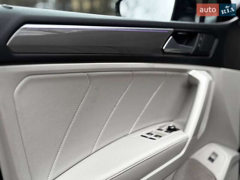 Внедорожник / Кроссовер Volkswagen Tiguan 2021 в Миргороде