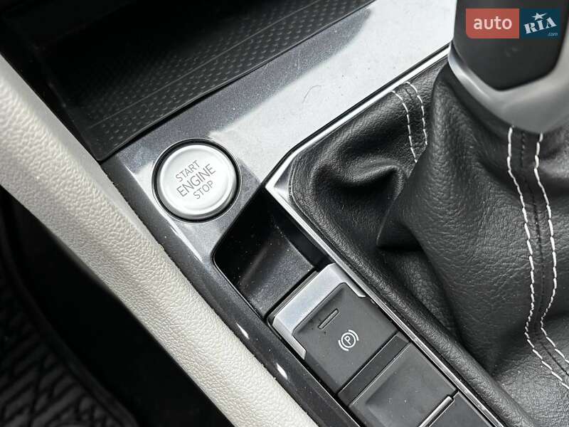 Внедорожник / Кроссовер Volkswagen Tiguan 2021 в Миргороде