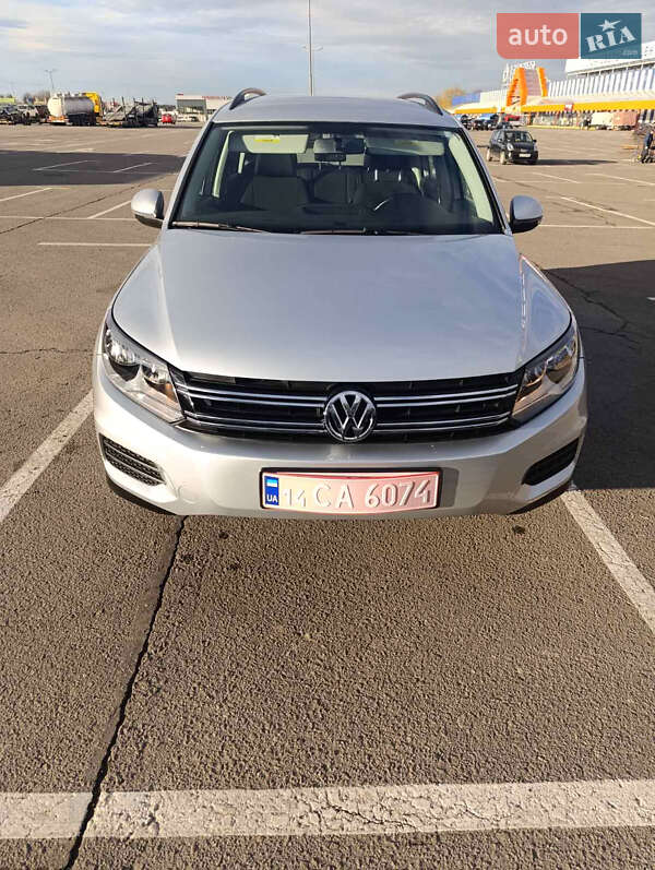 Внедорожник / Кроссовер Volkswagen Tiguan 2015 в Львове