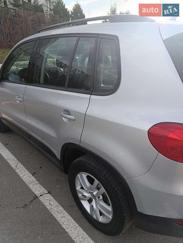 Внедорожник / Кроссовер Volkswagen Tiguan 2015 в Львове
