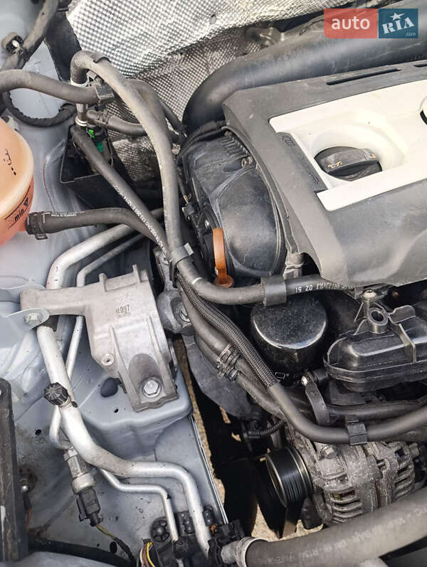 Внедорожник / Кроссовер Volkswagen Tiguan 2015 в Львове