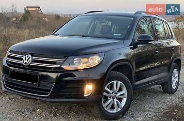 Позашляховик / Кросовер Volkswagen Tiguan 2015 в Києві