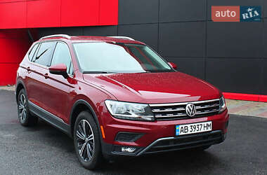 Внедорожник / Кроссовер Volkswagen Tiguan 2019 в Луцке