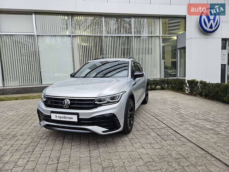 Внедорожник / Кроссовер Volkswagen Tiguan 2022 в Киеве