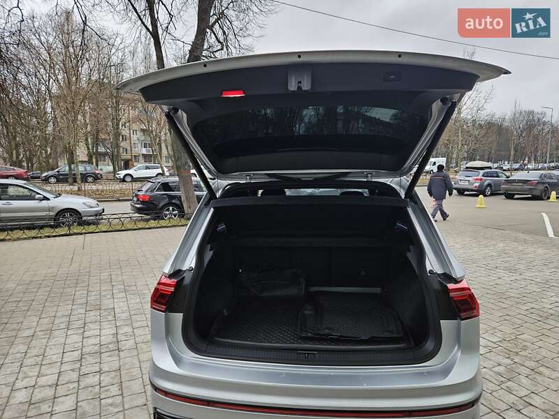 Позашляховик / Кросовер Volkswagen Tiguan 2022 в Києві