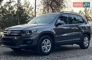 Внедорожник / Кроссовер Volkswagen Tiguan 2011 в Дубно