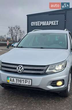 Внедорожник / Кроссовер Volkswagen Tiguan 2013 в Киеве