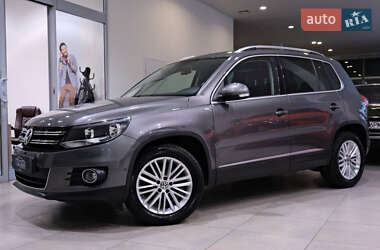 Внедорожник / Кроссовер Volkswagen Tiguan 2015 в Дрогобыче