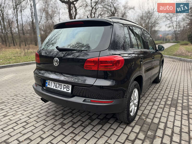 Внедорожник / Кроссовер Volkswagen Tiguan 2016 в Киеве