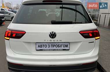 Внедорожник / Кроссовер Volkswagen Tiguan 2022 в Киеве