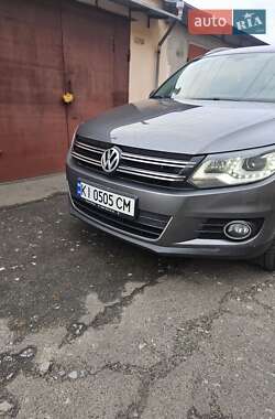 Внедорожник / Кроссовер Volkswagen Tiguan 2014 в Киеве