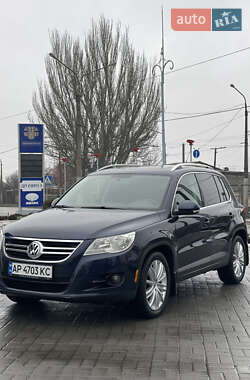 Позашляховик / Кросовер Volkswagen Tiguan 2010 в Запоріжжі