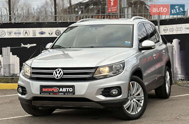 Позашляховик / Кросовер Volkswagen Tiguan 2015 в Києві