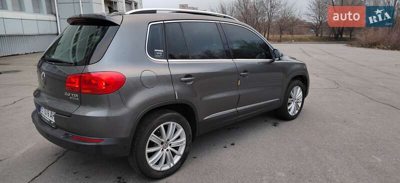 Внедорожник / Кроссовер Volkswagen Tiguan 2014 в Днепре