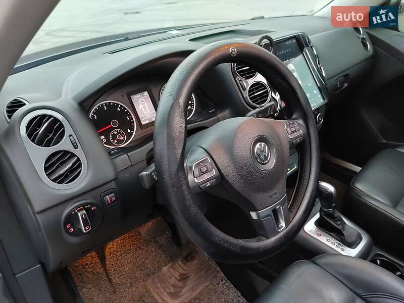 Внедорожник / Кроссовер Volkswagen Tiguan 2014 в Днепре