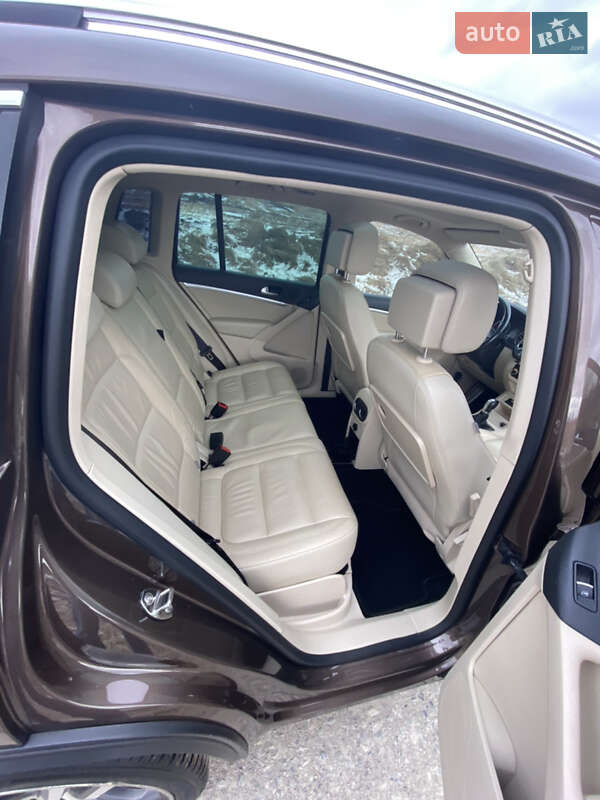 Внедорожник / Кроссовер Volkswagen Tiguan 2011 в Коломые