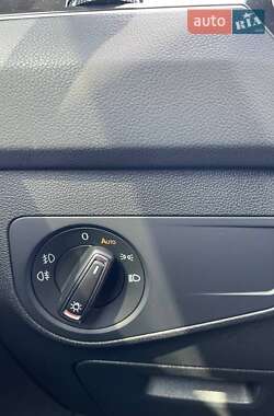 Внедорожник / Кроссовер Volkswagen Tiguan 2018 в 