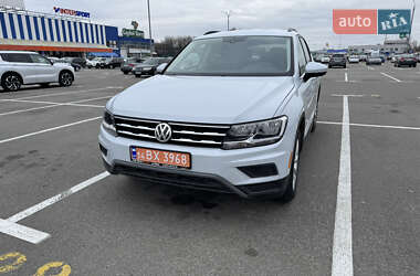 Внедорожник / Кроссовер Volkswagen Tiguan 2018 в Киеве